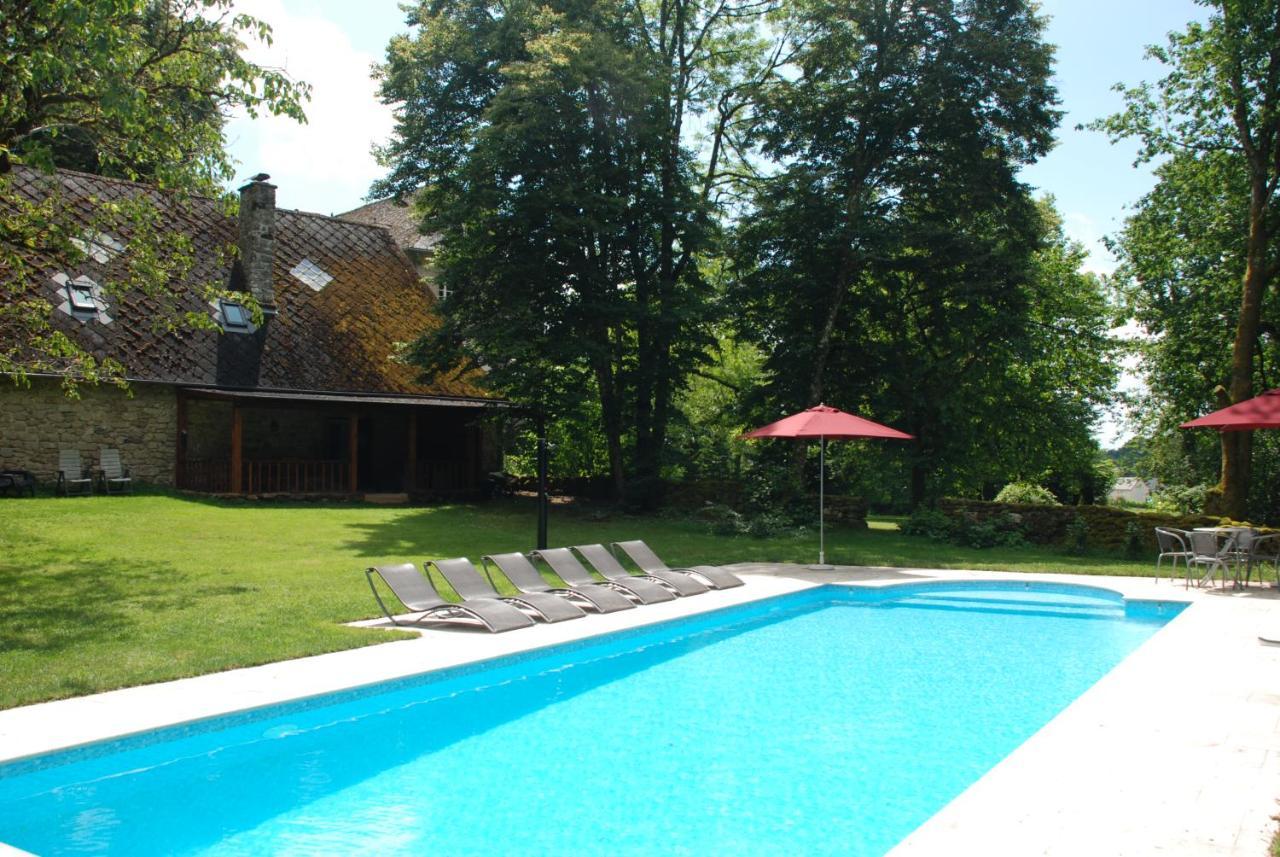 Gites Chateau Le Bois 圣朱利安奥博伊 外观 照片
