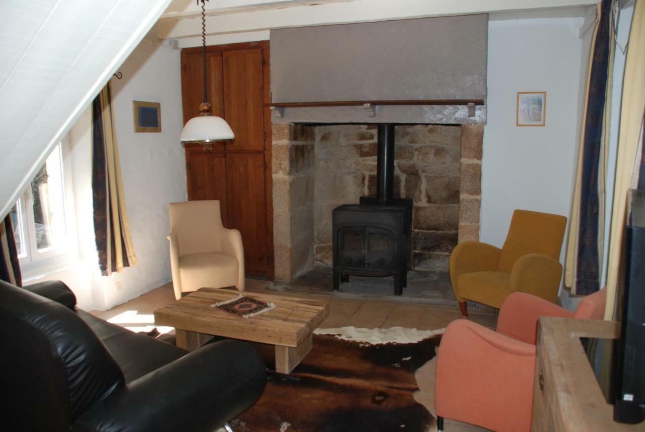 Gites Chateau Le Bois 圣朱利安奥博伊 外观 照片
